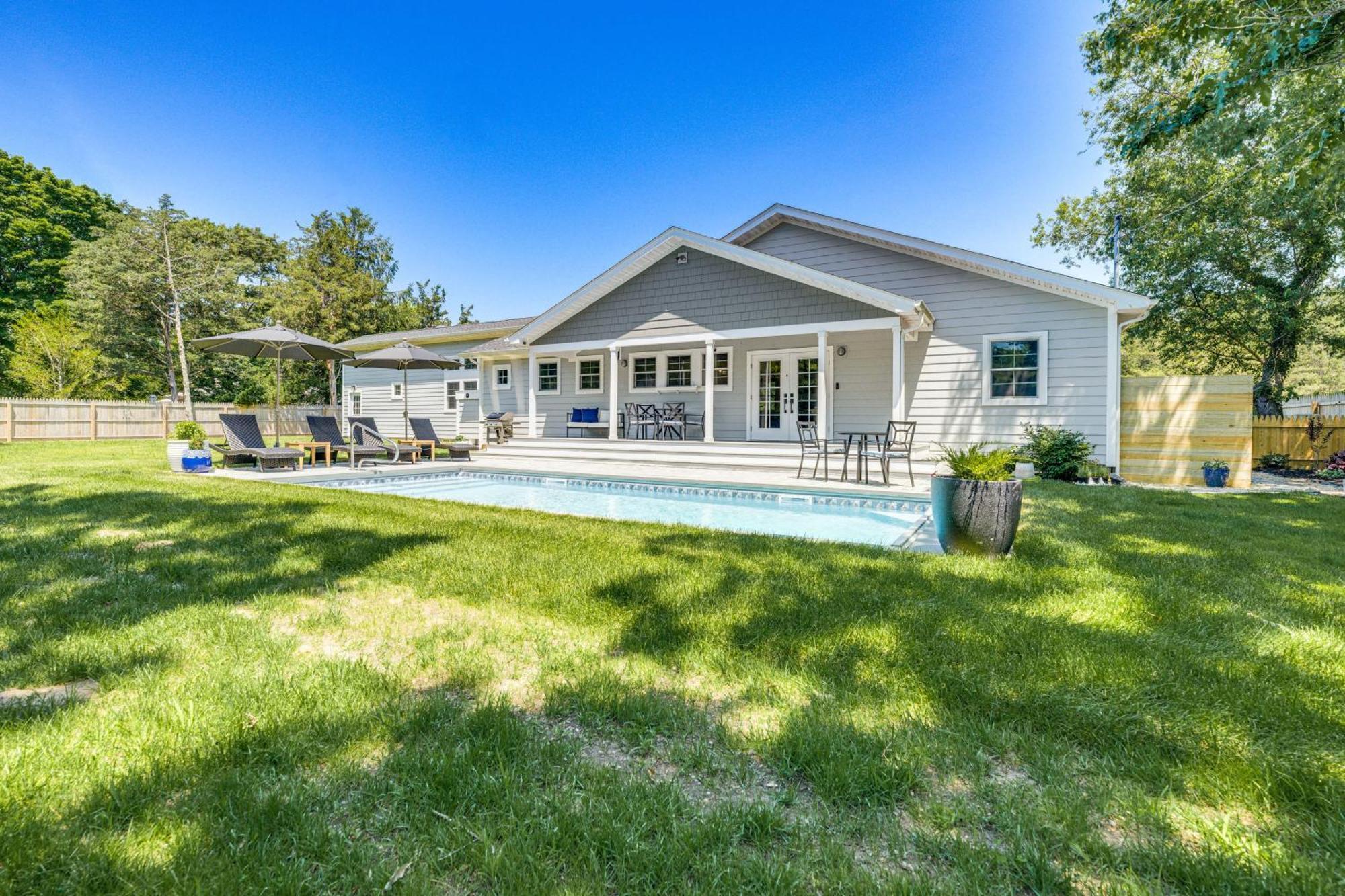 Distinctive Hamptons Home With Pool Near Bay, Ocean Hampton Bays Ngoại thất bức ảnh