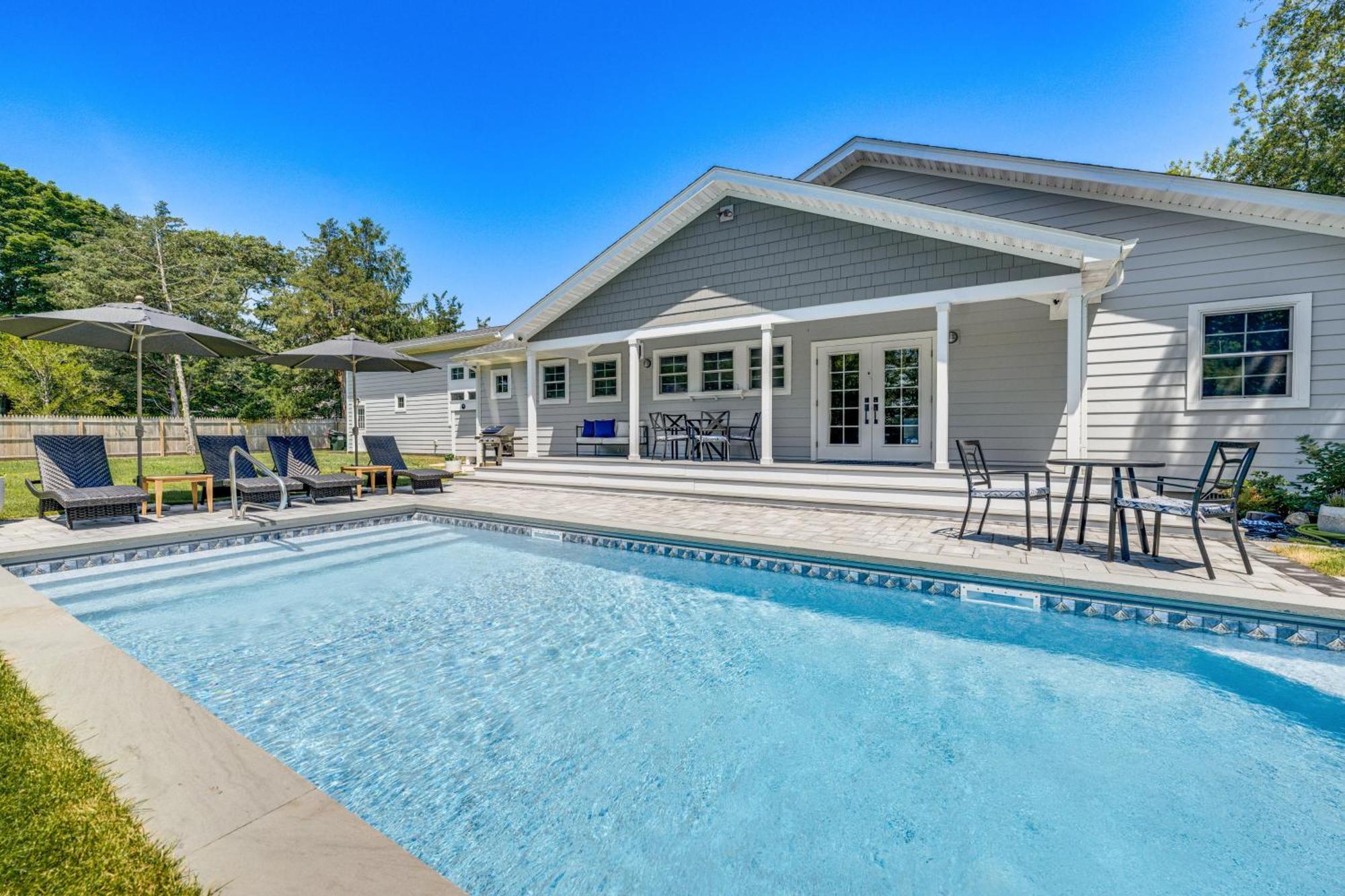 Distinctive Hamptons Home With Pool Near Bay, Ocean Hampton Bays Ngoại thất bức ảnh